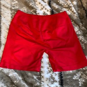 Aurola Amazon shorts